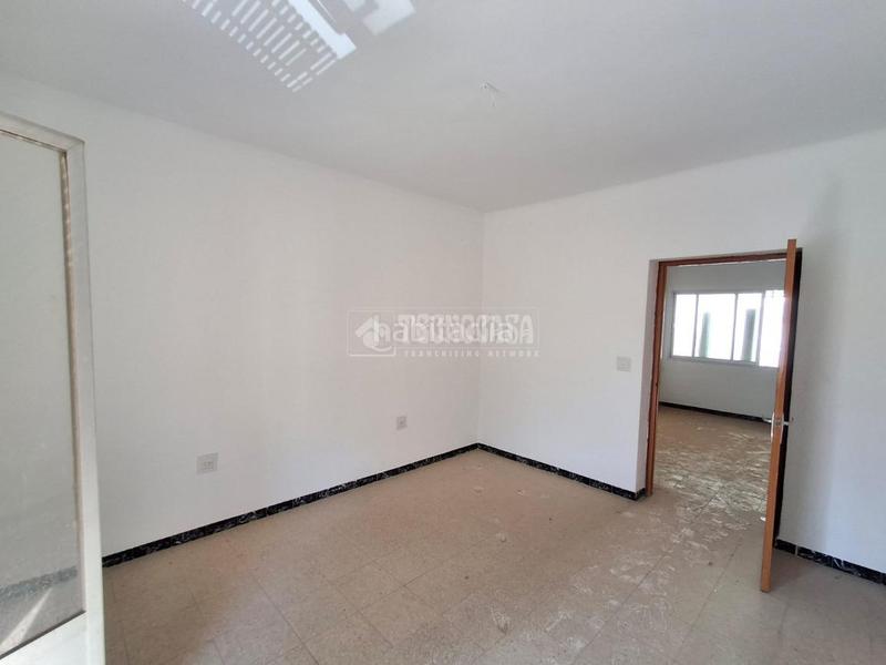 Foto 4d3e47e3-86d0-49dc-b5ee-5b6f1281063b. Casa pareada casa en venta en la carolina en Carolina (La)