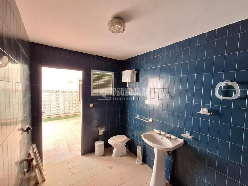 Foto 776501bf-31a8-45a5-8775-378d6cdaebe4. Casa pareada casa en venta en la carolina en Carolina (La)