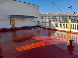 Maison jumelée à Almendralejo. Casa en venta en almendralejo