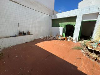 Casa aparellada a Almendralejo. Casa en venta en almendralejo