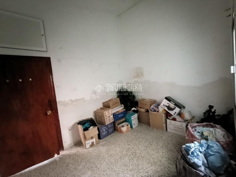 Foto 49d5c014-ae1d-4579-9b93-e82a9e5762dd. Casa aparellada a Carolina (La)