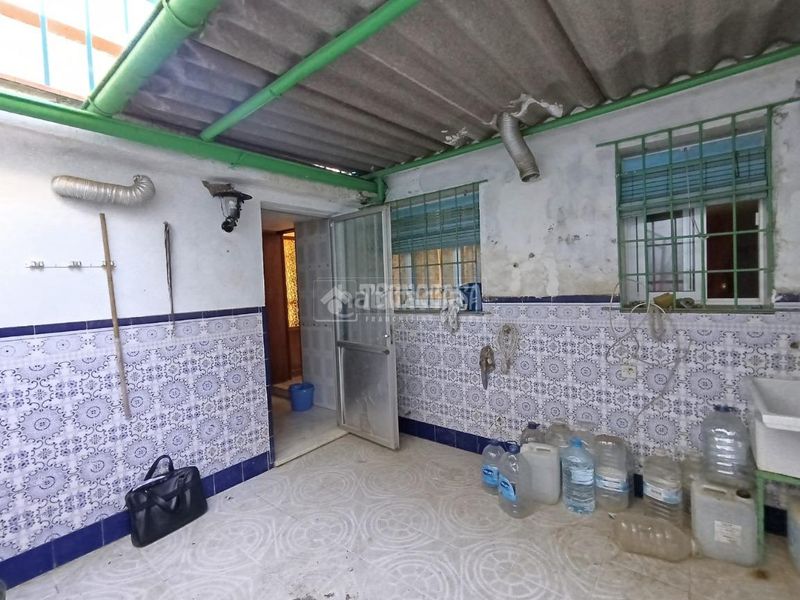 Foto c6261d38-0e8a-4c41-9be0-13e5f3466bfc. Casa aparellada a Carolina (La)