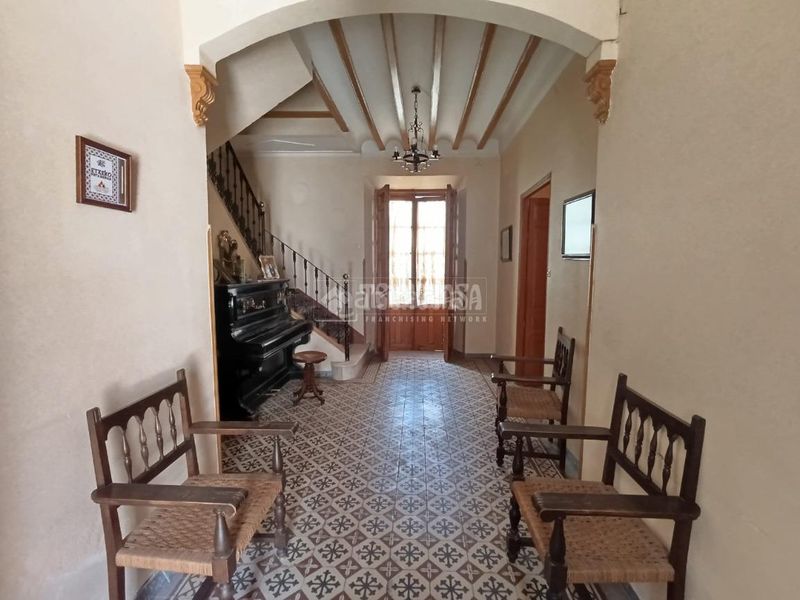 Foto f9a36ac8-c6f6-4d0c-8e35-84afcc8d2926. Casa aparellada amb calefacció a Carolina (La)