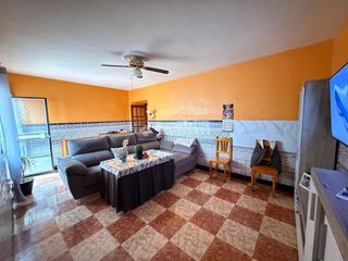 Casa aparellada a Carolina (La). Casa en venta en la carolina