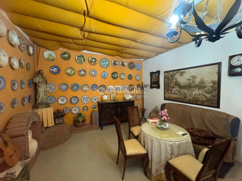 Foto bad8d5f4-6a50-4593-abcf-64085469281d. Casa a Almendralejo