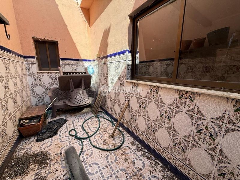 Foto e6f6c3cf-f6c2-43a4-80a7-9103706c84e0. Casa aparellada a Carolina (La)