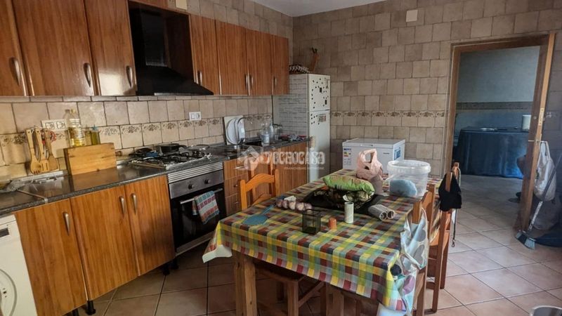 Foto c6580e51-a12c-4d3a-a0e9-83d8bb56e3de. Casa aparellada a Carolina (La)