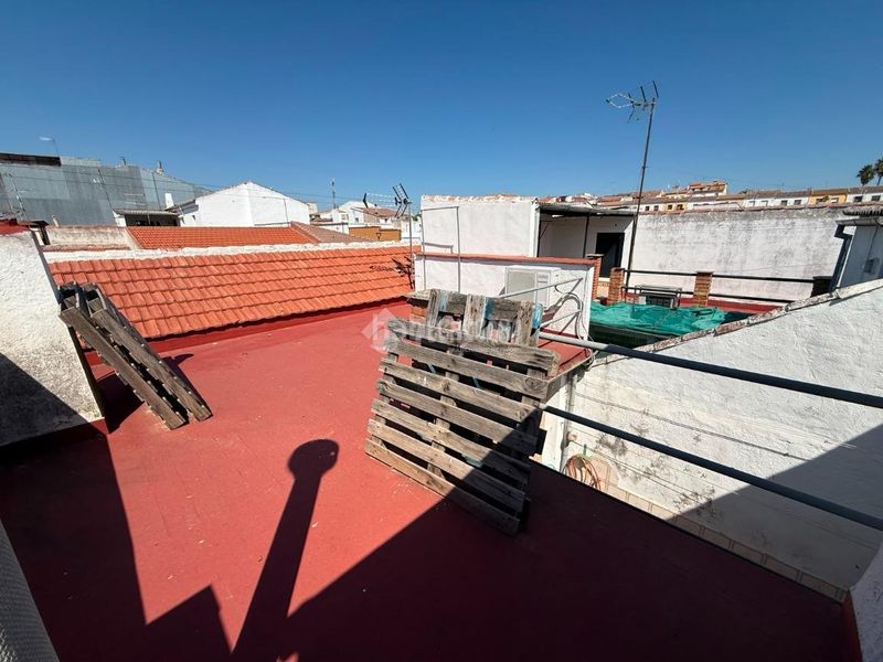 Foto 428cf33e-9613-4d7f-b891-bb2127dcefc4. Casa aparellada amb calefacció a Carolina (La)