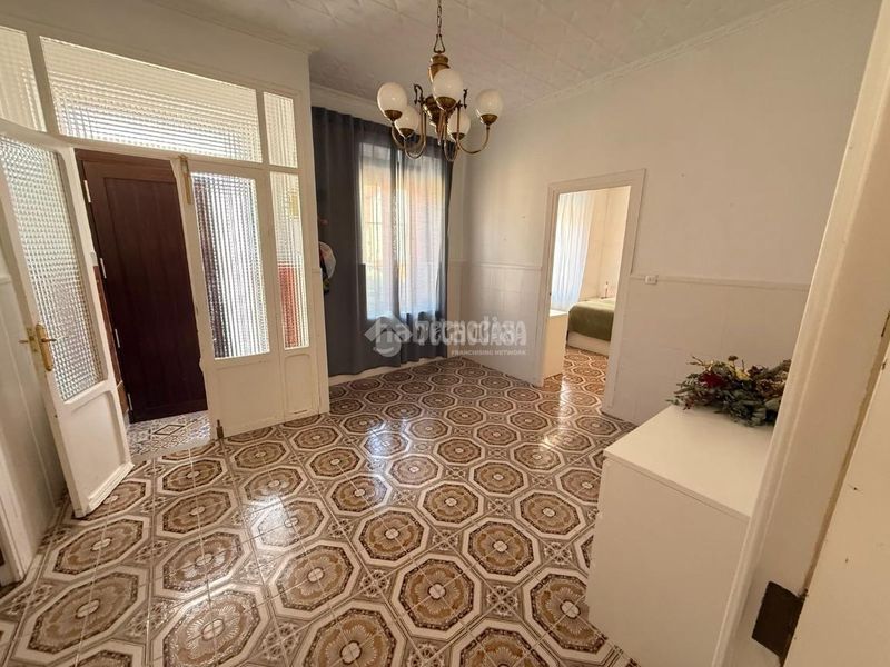 Foto bd61b89f-dab3-482f-92be-4503543f6c6e. Casa aparellada amb calefacció a Carolina (La)