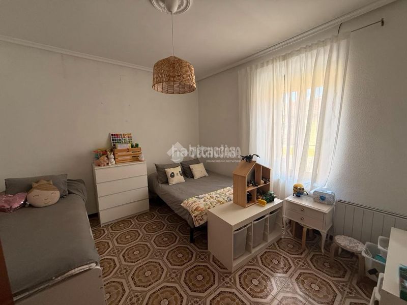 Foto dea9c0f0-6de8-46c0-bafe-ec3098285812. Casa aparellada amb calefacció a Carolina (La)