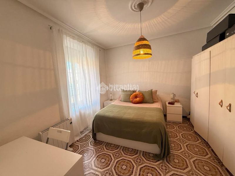 Foto fd80f490-445a-4783-95ee-efb82642b3de. Casa aparellada amb calefacció a Carolina (La)
