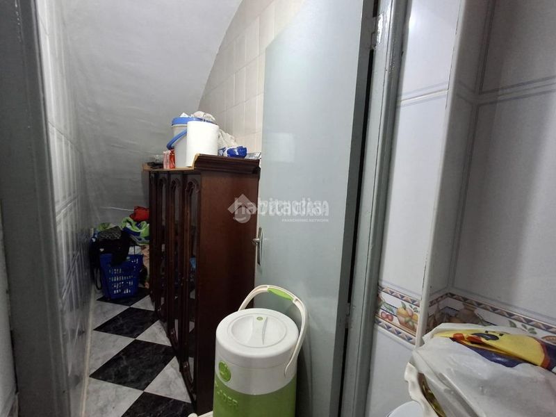 Foto 5237eefc-0033-474a-82c3-4e55029beb37. Casa aparellada a Carolina (La)