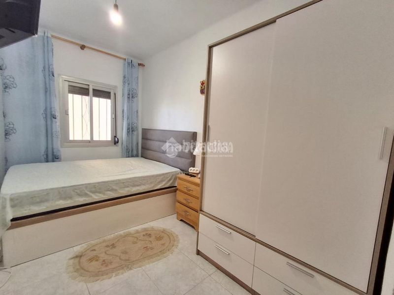 Foto f4dd3891-2220-4084-8c93-314c7faf0afc. Casa aparellada a Carolina (La)