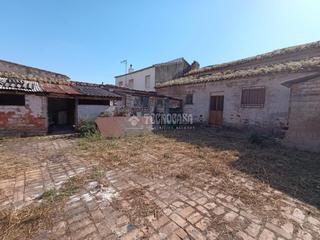 Casa aparellada a Carolina (La). Casa en venta en la carolina