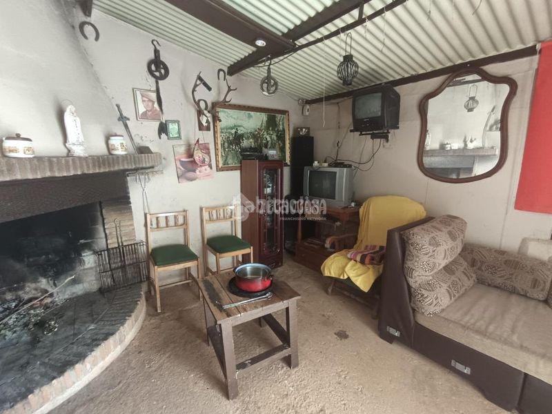 Foto d1fe226d-f8f7-4dbe-9b77-a8c345d25d5f. Casa aparellada amb calefacció a Carolina (La)