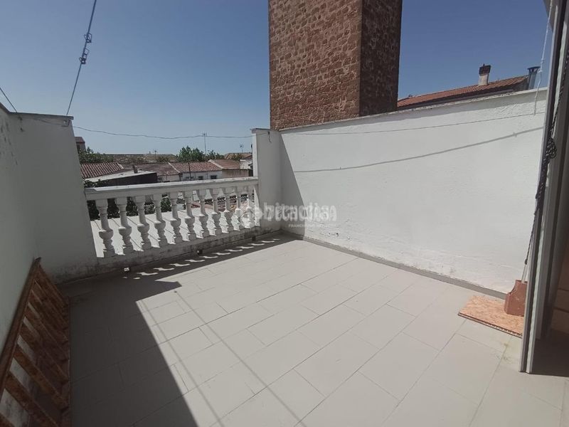 Foto ea429659-77ca-4efa-949a-98580100ab17. Casa aparellada amb calefacció a Carolina (La)