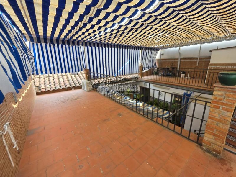 Foto 6dea31ce-a756-4a5d-b413-772429143668. Casa aparellada amb calefacció a Carolina (La)