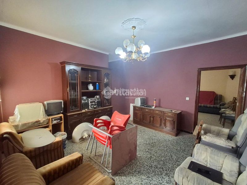 Foto 46c2c205-1f1f-49a6-bbdf-36f611272d8a. Casa aparellada a Carolina (La)