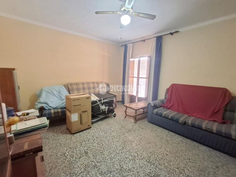 Foto 5da5bbcf-9a78-452a-90ea-0762b5b5a1b7. Casa aparellada a Carolina (La)