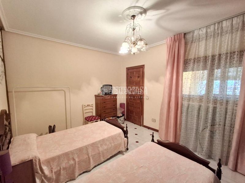 Foto 1d858ace-cc19-4a7d-9a87-8f5dd84ad40a. Edificio in Carolina (La)