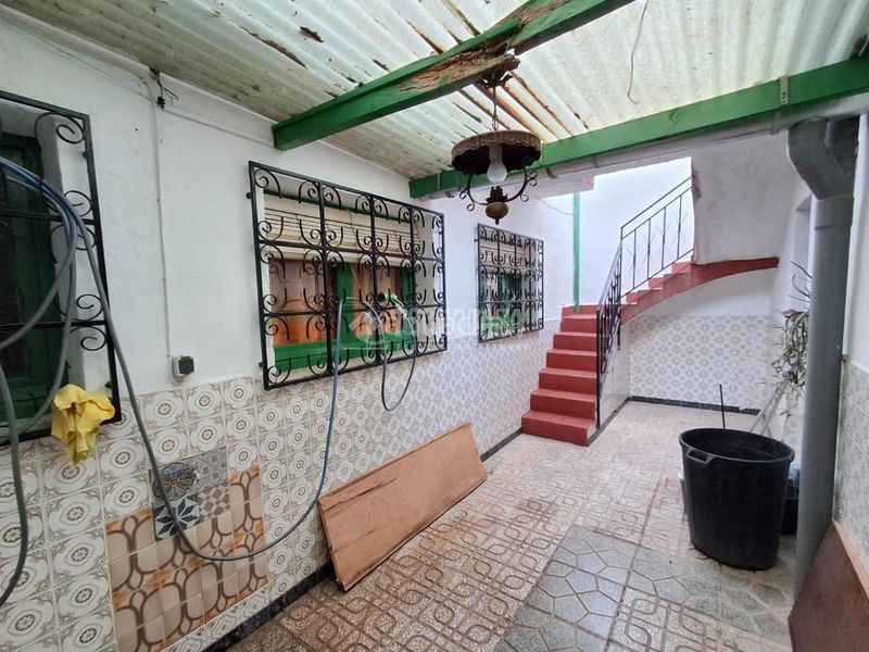 Foto 44c62f0e-fc42-4b8b-bb7d-fef7cad36067. Edificio in Carolina (La)