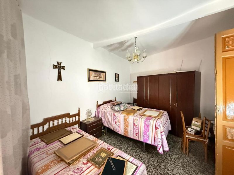 Foto 70d8313e-0204-470a-96e1-535059c8e7af. Casa aparellada a Carolina (La)