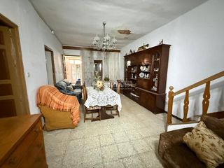 Doppelhaus in Carolina (La). Casa en venta en la carolina