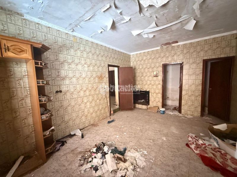 Foto d3782d62-b5d9-4819-a47e-2c036d6b6796. Casa aparellada amb aparcament a Carolina (La)