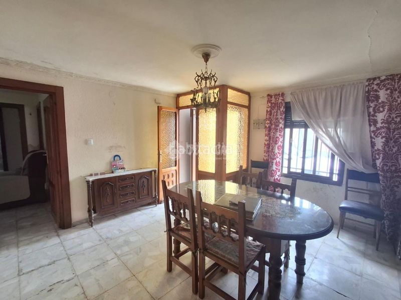 Foto 3a857d53-19cf-4626-bd85-df3ace80963c. Casa aparellada a Carolina (La)
