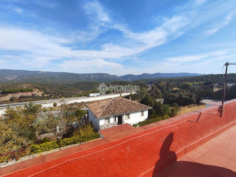 Foto 1dabb148-e9f7-4266-8eba-5db9507a9507. Casa aparellada a Santa Elena