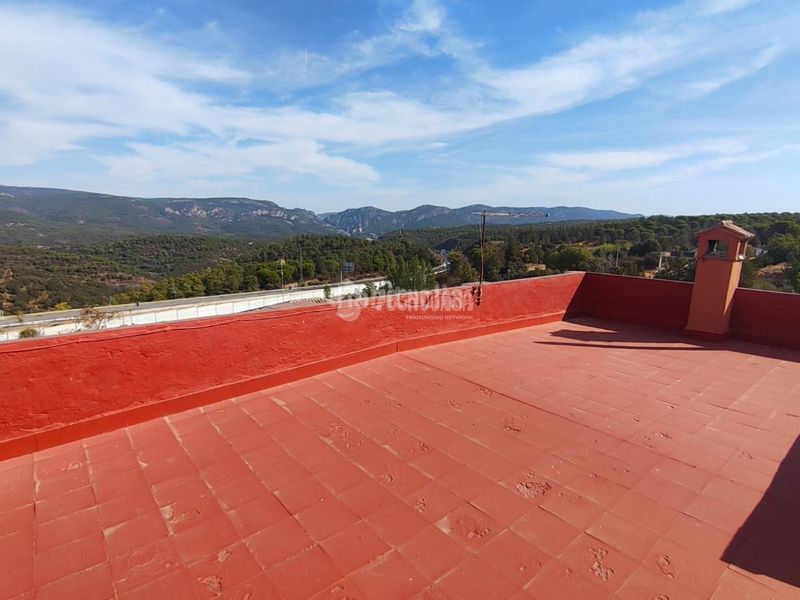 Foto bd139ebc-b1d1-42ea-9641-7e994f5848b1. Casa aparellada a Santa Elena