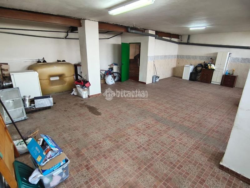 Foto d340829e-c6b8-4119-8b30-2a6eb3a6b469. Casa aparellada a Santa Elena