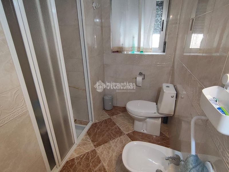 Foto 2b6431dd-7498-4a18-93a6-890268d01739. Casa bifamiliare in Carolina (La)