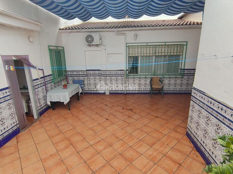Foto 5db2a2d1-0cf8-4275-8864-60c7d7f8b9a8. Casa bifamiliare in Carolina (La)