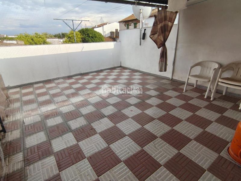 Foto a44c6c7c-3a97-43f0-8a10-be2e3acb3508. Casa bifamiliare in Carolina (La)