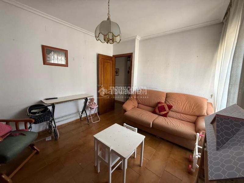 Foto 9fc8d8e2-f0f5-416a-81b9-0bb0e76ed5b1. Piso  en venta en la carolina en Carolina (La)