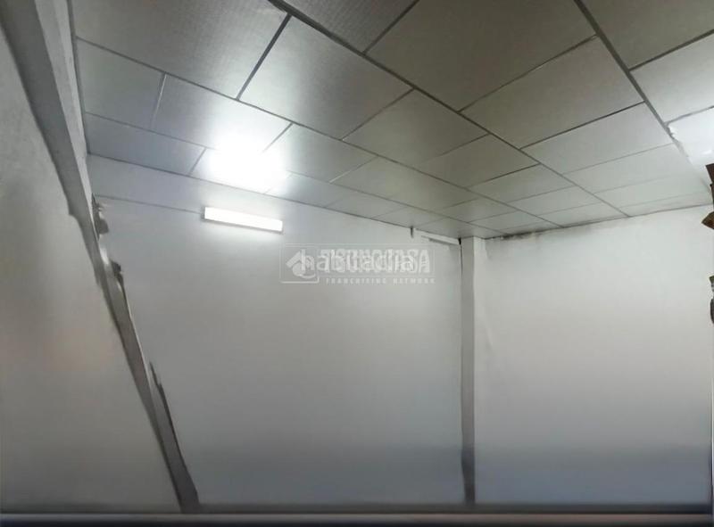 Foto b1894aac-af41-437d-957b-afd159938390. Aparcament cotxe a Carolina (La)