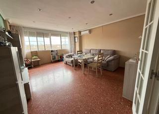 Pis a Carolina (La). Piso en venta en la carolina