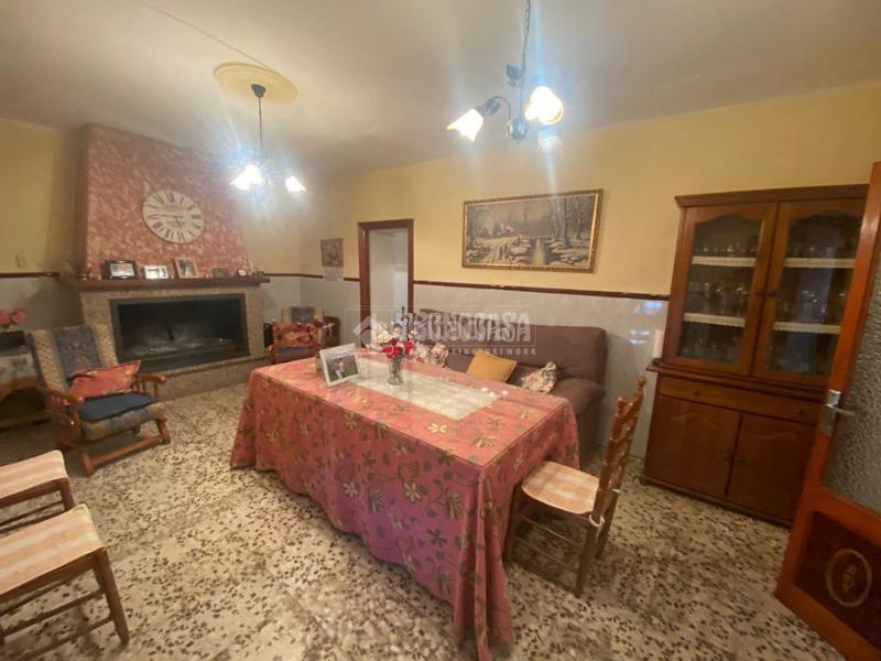 Foto 1a67282f-f54c-4655-be1b-c5b4755da5fa. Casa aparellada a Vilches