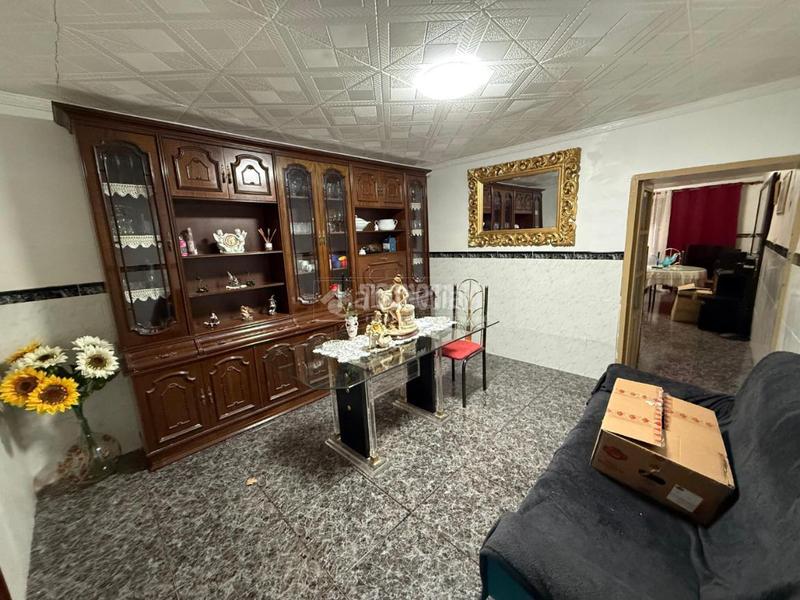 Foto cecbc452-83b0-473e-a9e2-d5142f19c0d3. Towny house in Carboneros