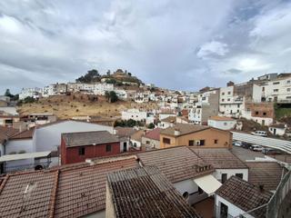 Casa aparellada a Vilches. Casa en venta en vilches