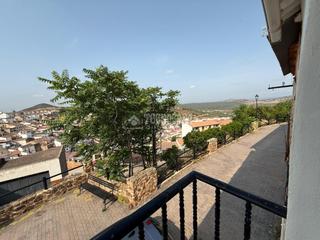 Casa aparellada a Vilches. Casa en venta en vilches