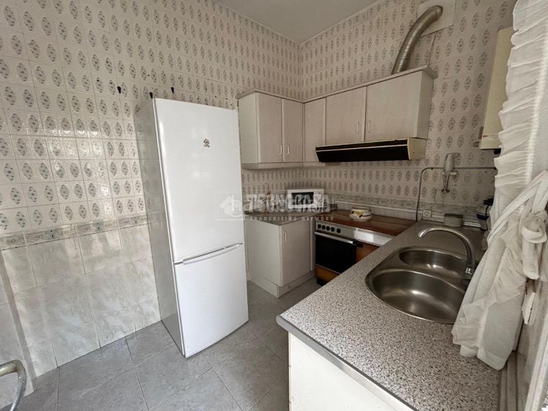 Foto f83a03a5-6bbf-4966-848f-6574b8be243c. Casa aparellada amb calefacció a Carolina (La)