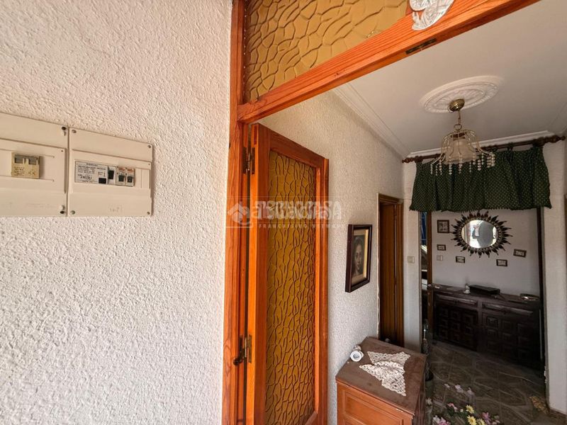 Foto 3e6fe61f-937a-4f11-9bcb-1bcf2f0267c6. Casa aparellada a Carolina (La)