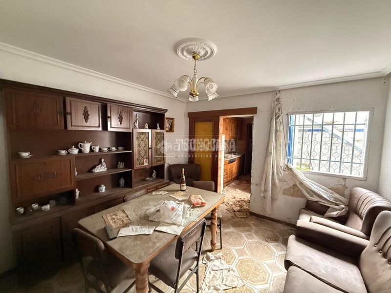 Foto e122e307-6240-4a6f-b80f-64eed989c7b9. Casa aparellada a Carolina (La)