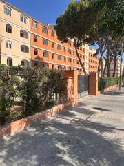 Etagenwohnung  Carrer gran via. Piso a 100 metros de la playa