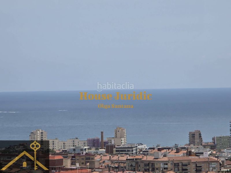 Foto 65f74d50-6d6c-4c23-89c8-f950dfe78ca9. Àtic amb calefacció aparcament a Vista Alegre Mataró