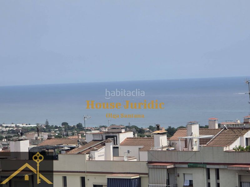 Foto dfb9423c-6a05-4522-a2ec-4d5243923605. Àtic amb calefacció aparcament a Vista Alegre Mataró