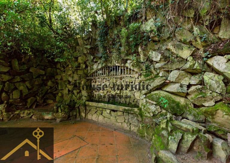 Foto 3a184a02-e014-45e2-bbe5-5e2605111281. Casa amb calefacció aparcament piscina a Nucli Urbà Argentona