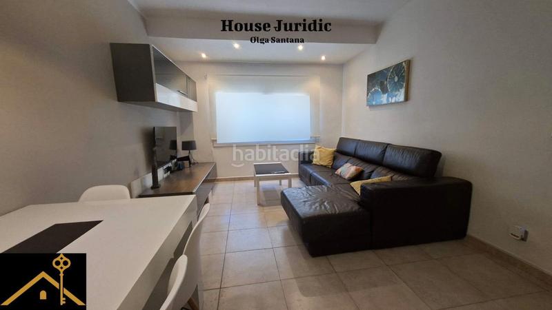 Foto 2e7c366d-0c53-4fb7-a71c-3a312203301c. Piso  en venta totalmente reformado en plaza antonio machado en Mataró